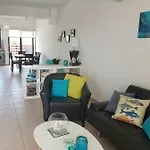 Siblings Nest 1